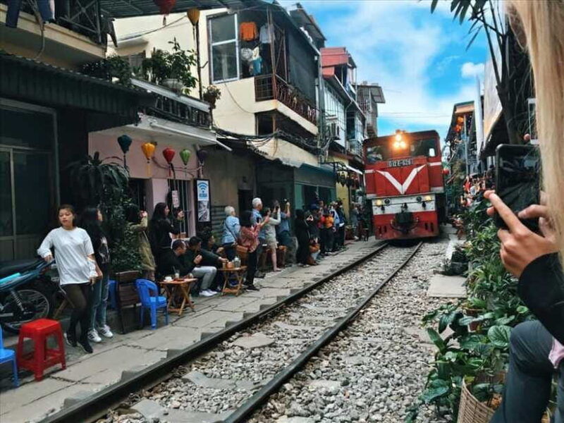 from-hanoi-mai-chau-valley-day-trip-private-tour