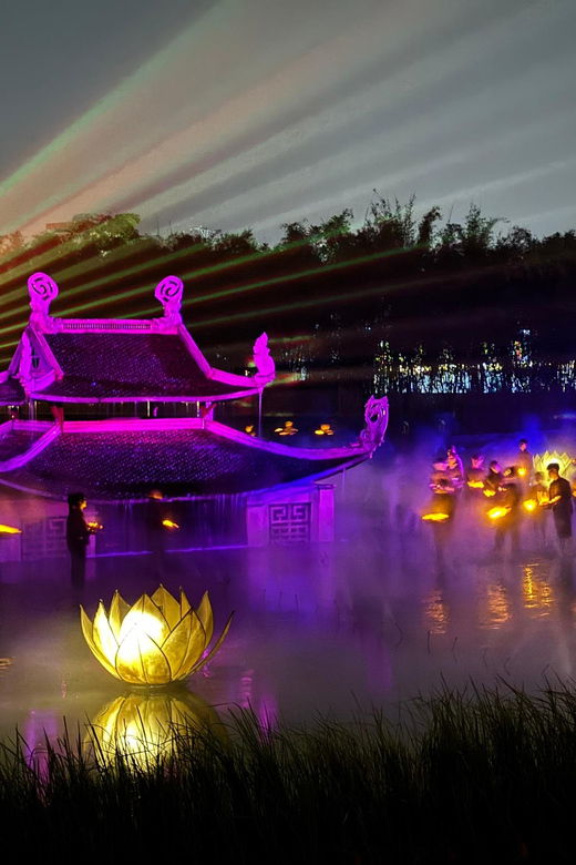 from-hanoi-multi-day-bike-tour-to-duong-lam-tonkin-show