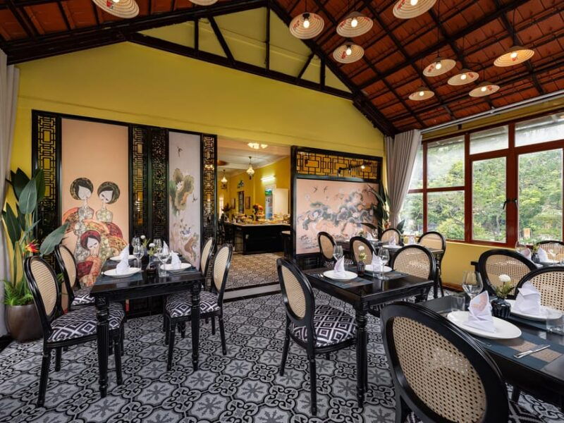 from-hanoi-ninh-binh-day-tour-by-luxury-d-car-max-11-pax