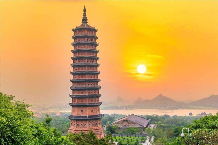 from-hanoi-ninh-binh-day-trip-with-buffet-lunch-bike