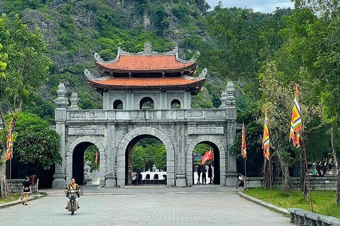 From Hanoi: Ninh Binh Highlights 2 Day 1 Night Small Group Tour - Practical Considerations