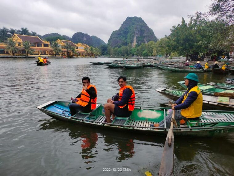from-hanoi-ninh-binh-hoa-lu-tam-coc-and-mua-cave
