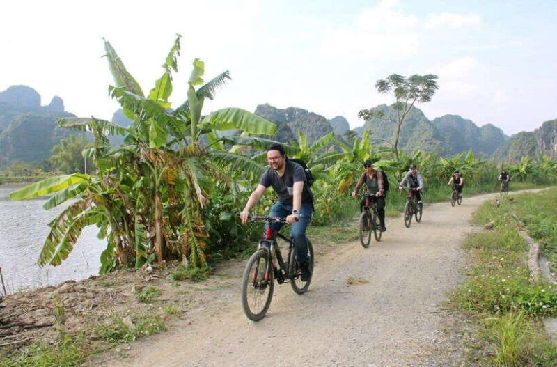 from-hanoi-ninh-binh-hoa-lu-tam-coc-boat-trip-mua-cave