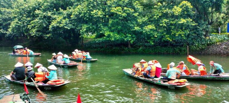 from-hanoi-ninh-binh-hoa-lu-tam-coc-boat-trip-mua-cave