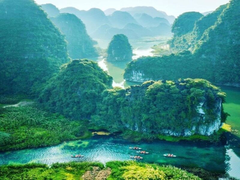 from-hanoi-ninh-binh-hoa-lu-trang-an-mua-cave-day-tour