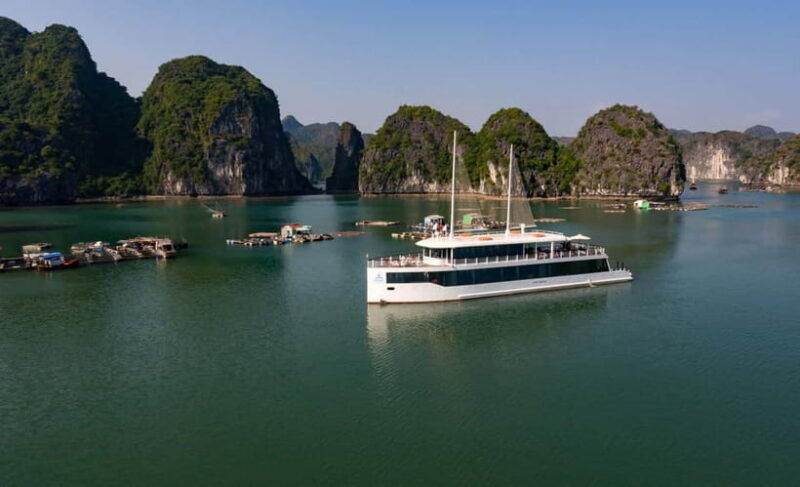 from-hanoi-or-halong-halong-bay-day-cruise