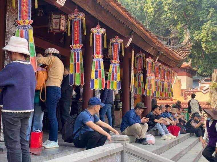 from-hanoi-perfume-pagoda-and-incense-village-private-tour