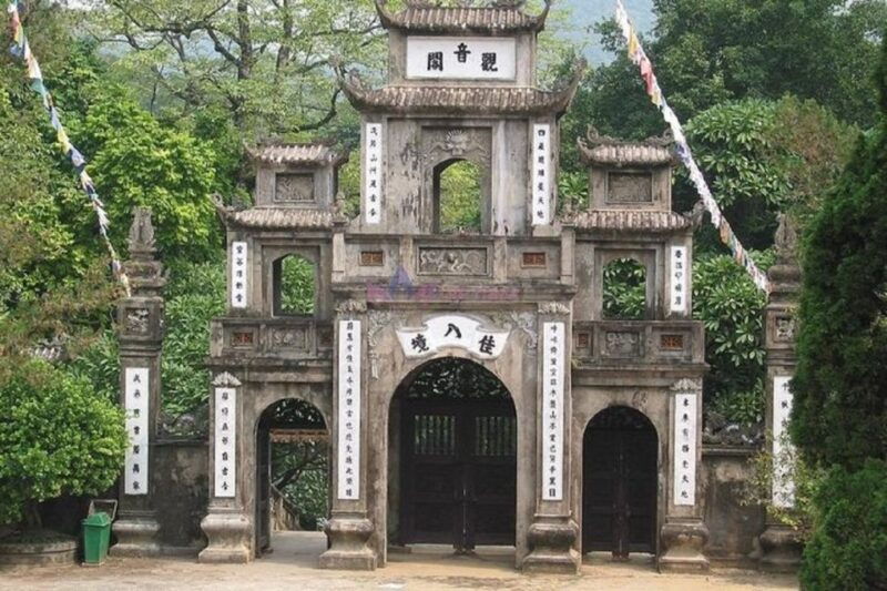 from-hanoi-perfume-pagoda-tour-and-yen-stream-boat-ride