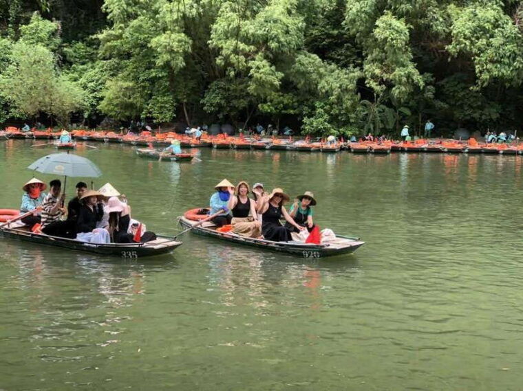 from-hanoi-tam-coc-hoa-lu-mua-cave-full-day-trip