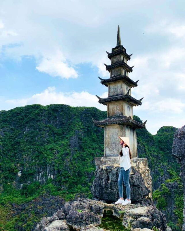 from-hanoi-tam-coc-or-trang-an-hoa-lu-mua-cave-tour
