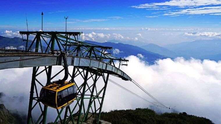 from-hanoi-two-day-sapa-tour-with-fansipan-peak-visit