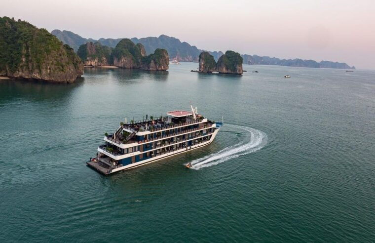 from-hanoi-visit-halong-bay-in-3-days-with-a-5-star-cruise