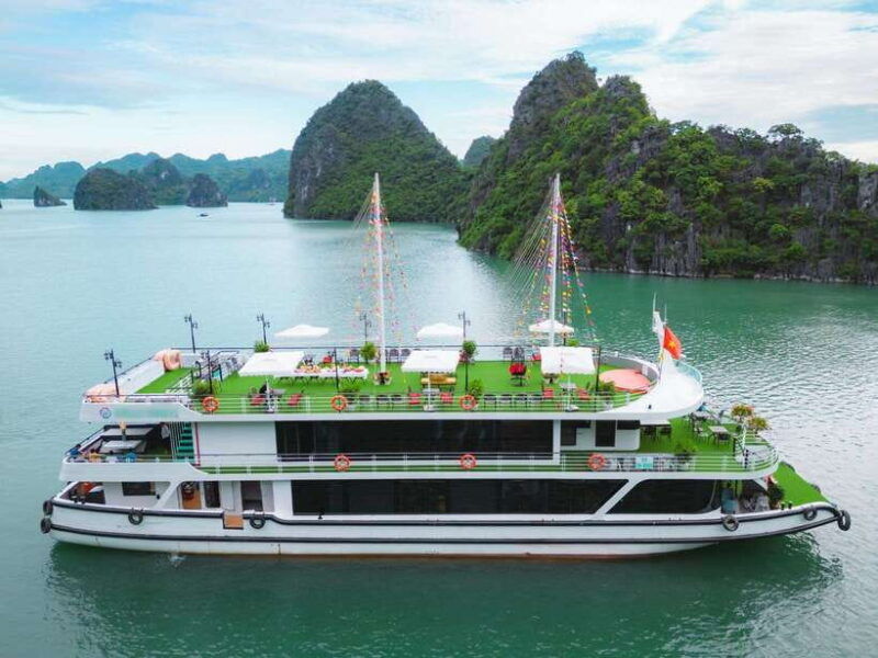 from-hanoi1-day-ha-long-bay-premium-cruise-buffet-jacuzzi