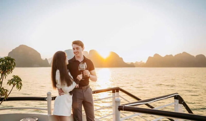 From Hanoi:All Inclusive 5-Star Day Cruise with Buffet Lunch - Ti Top Island: Relaxation & Panoramic Views