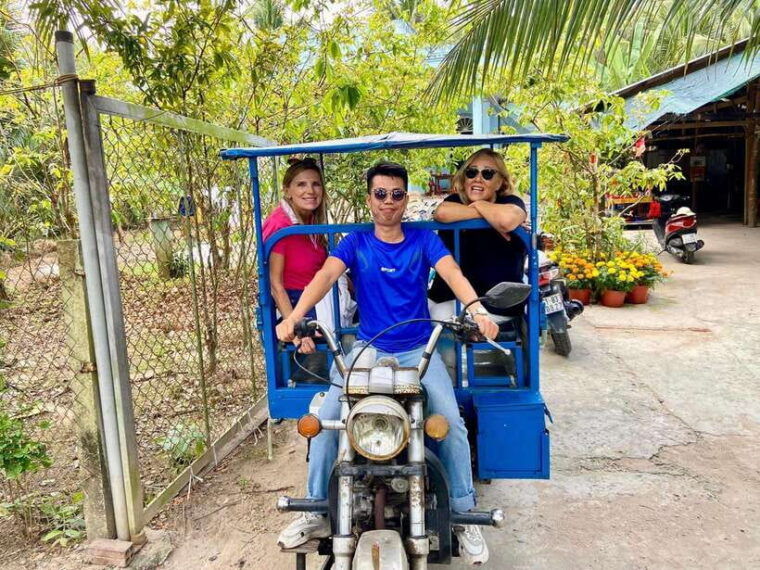 from-hcm-city-visit-mekong-delta-with-maximum-12-people