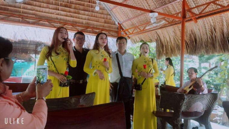 from-hcmc-mekong-delta-and-vinh-trang-pagoda-1-day