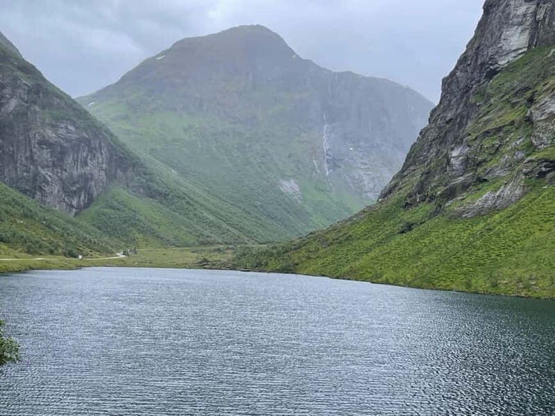 From Hellesylt: Electric Car Experience to Norangsdalen - What Makes This Tour Special?