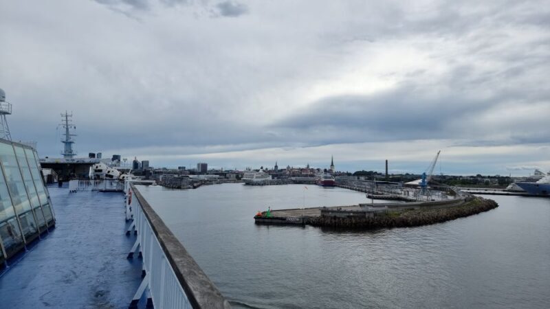From Helsinki: Guided Day Trip to Tallinn by Ferry & VIP Car - Key Points