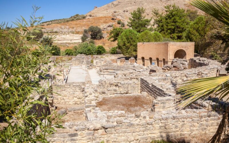From Heraklion: A Relaxing Day Tour to Matala Hippie Beach - The Itinerary: A Step-by-Step Breakdown