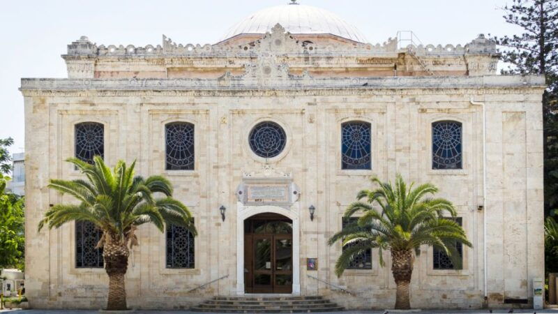 from-heraklion-historical-center-city-tour-knossos-palace