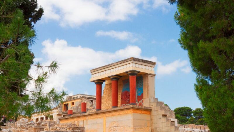 from-heraklion-historical-center-city-tour-knossos-palace