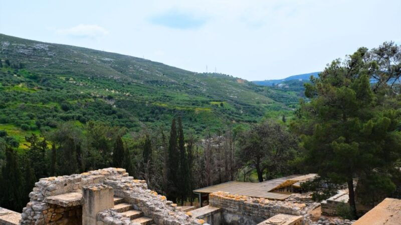 from-heraklion-historical-center-city-tour-knossos-palace