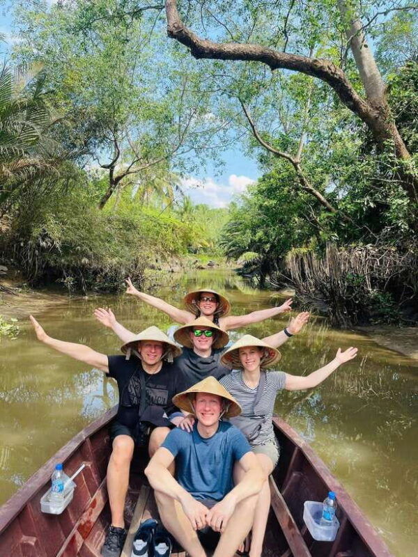 from-ho-chi-minh-cai-rang-and-mekong-delta-2-days-tour
