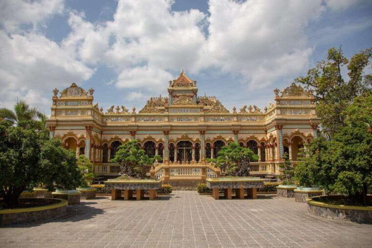 from-ho-chi-minh-city-mekong-delta-2-days-group-tour