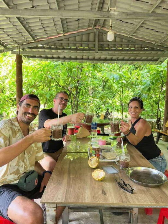 from-ho-chi-minh-cu-chi-tunnels-ben-duoc-less-tourist