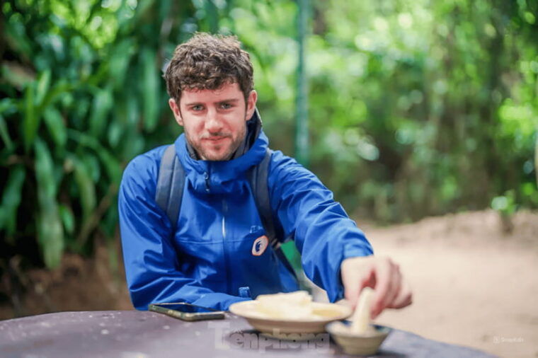 from-ho-chi-minh-explore-cu-chi-tunnels-morning-afternoon