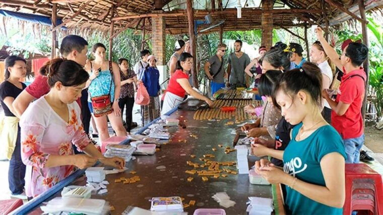 from-ho-chi-minh-mekong-delta-day-tour-with-rowing-boat