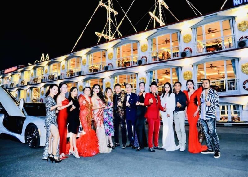 From Ho Chi Minh: Private Dinner Cruise on Saigon River Tour - Who Is This Tour Best For?