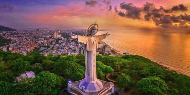 from-ho-chi-minh-private-vung-tau-beach-tour-with-lunch