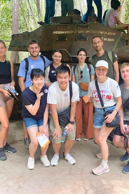 from-ho-chi-minh-to-cu-chi-tunnel-and-cao-dai-temple-1-day