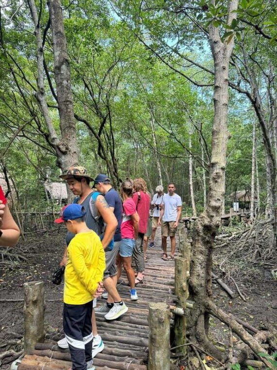 from-ho-chi-minh-trek-can-gio-mangrove-monkey-island