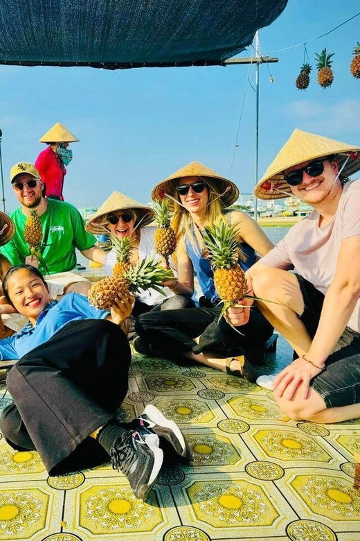 from-ho-chi-minh-visit-mekong-floating-market-in-1-day