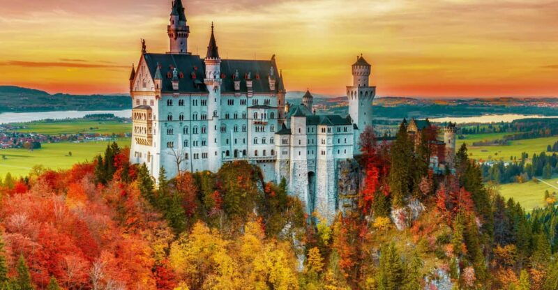 from-hohenschwangau-tour-to-neuschwanstein-castle