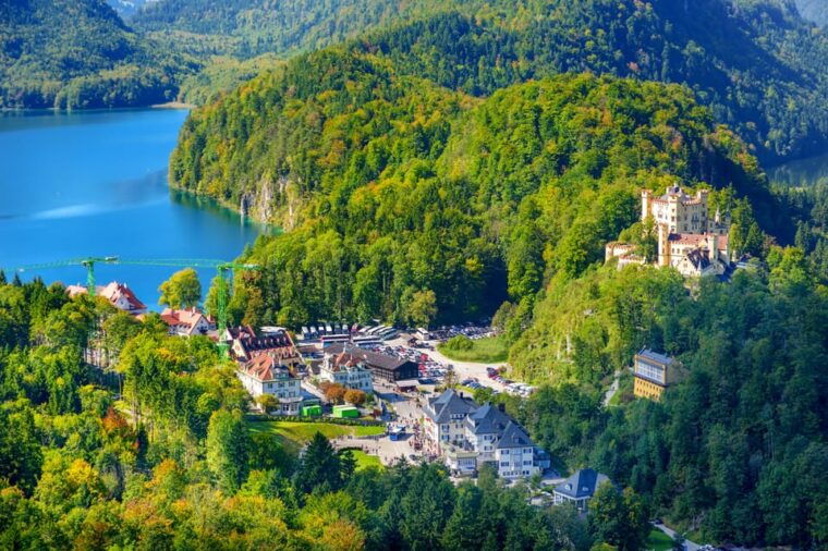 from-hohenschwangau-tour-to-neuschwanstein-castle
