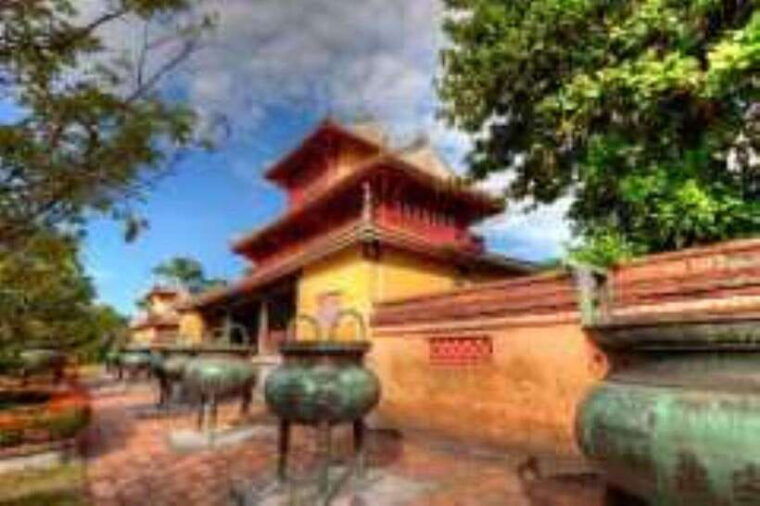 from-hoi-an-da-nang-hue-imperial-city-group-tour-with-lunch-3