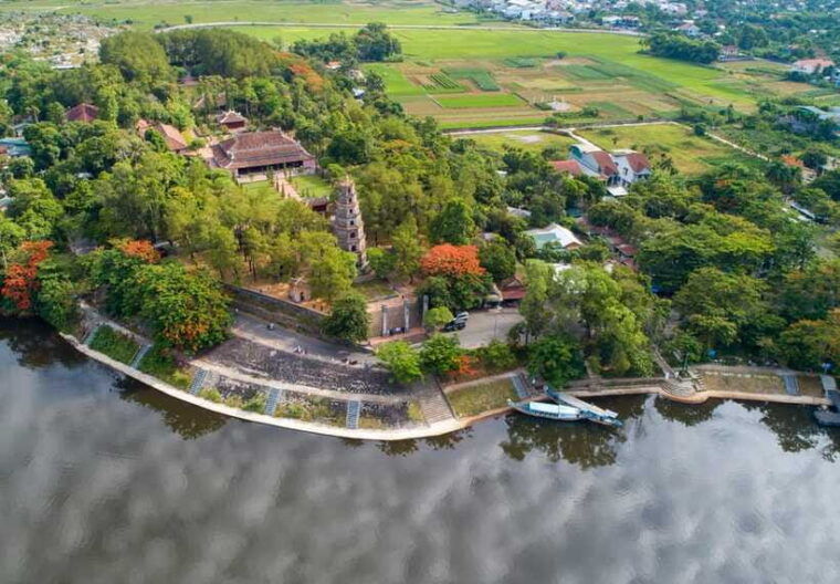 from-hoi-an-da-nang-hue-imperial-city-hai-van-pass-tour