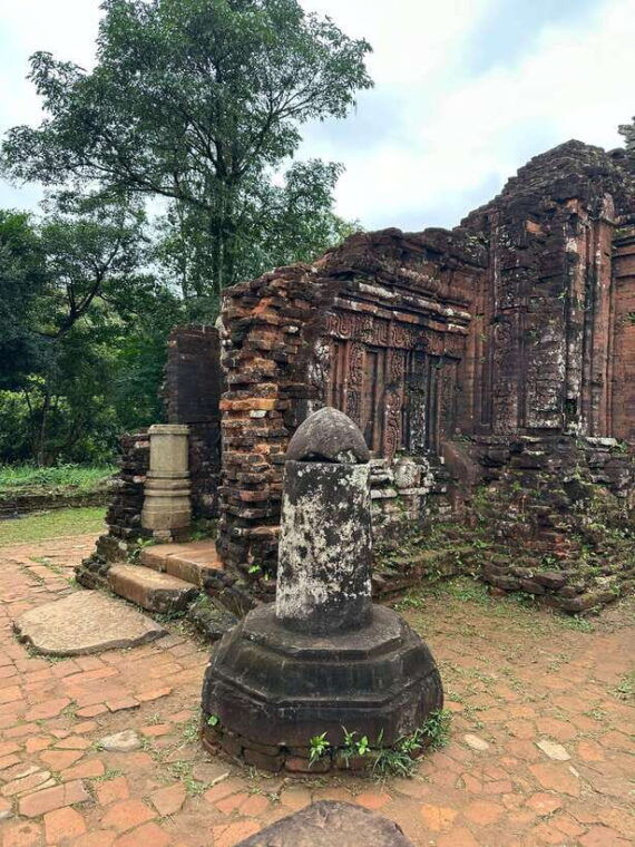 from-hoi-an-da-nang-my-son-sanctuary-guided-tour