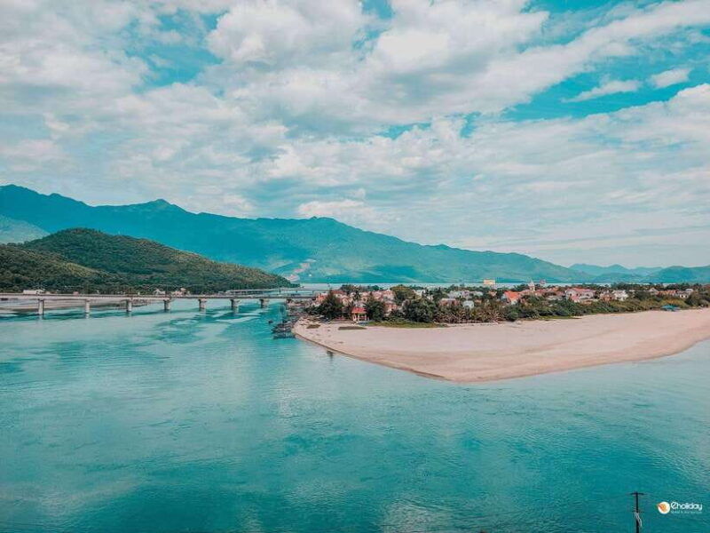 from-hoi-an-hai-van-pass-lang-co-bay-and-hue-city-jeep