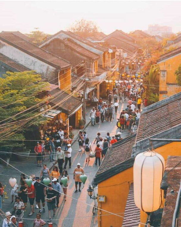 from-hoi-an-walking-food-tour-in-hoi-an-old-town