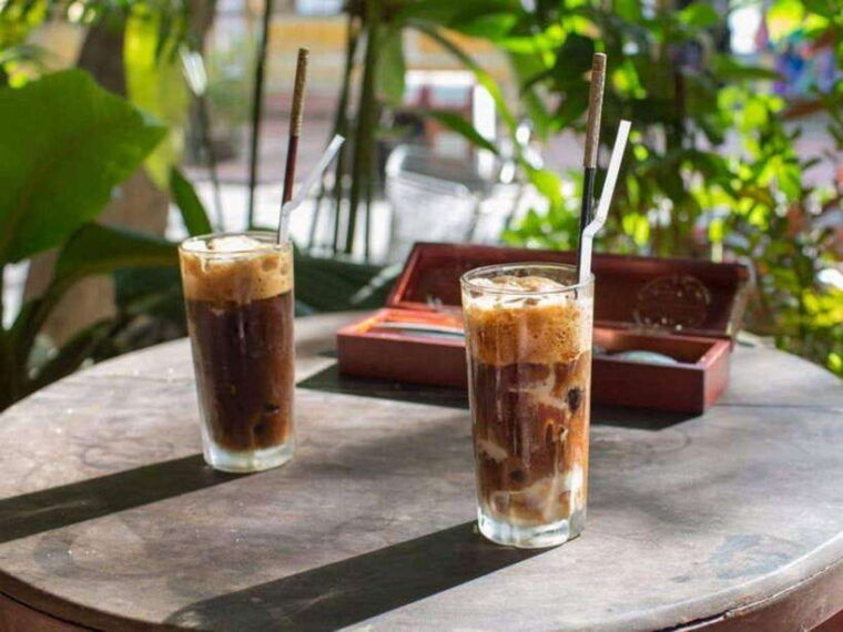 from-hoi-an-walking-food-tour-in-hoi-an-old-town