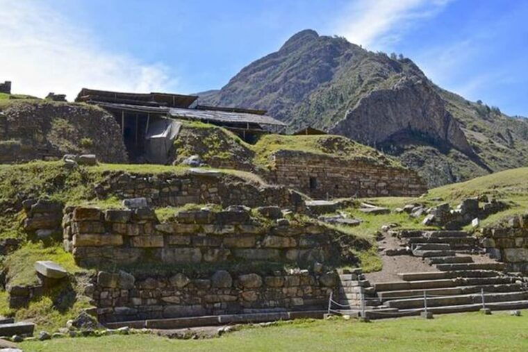 from-huaraz-chavin-de-huantar-museum-lagoon-of-querococha