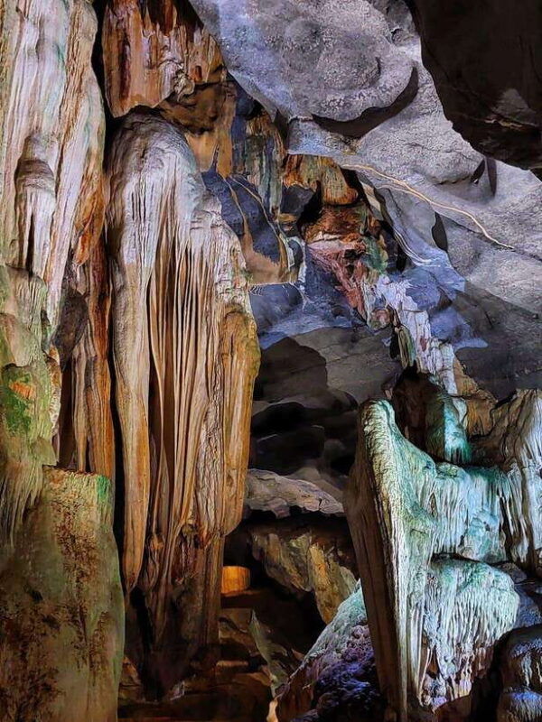 from-hue-1-day-explore-paradise-cave-even-day-departure