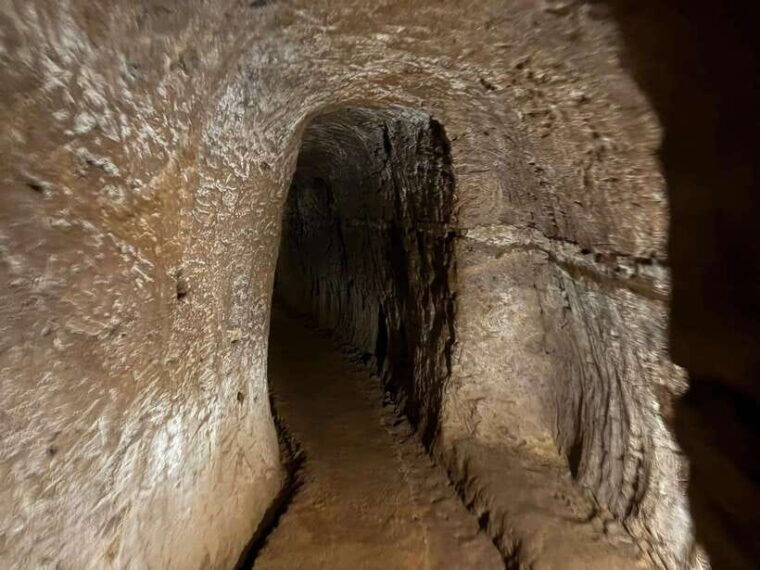 from-hue-dmz-tour-to-vinh-moc-tunnel-half-day