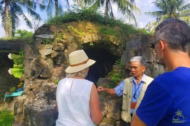 from-hue-dmz-tour-with-vinh-moc-tunnels-and-khe-sanh-base-2