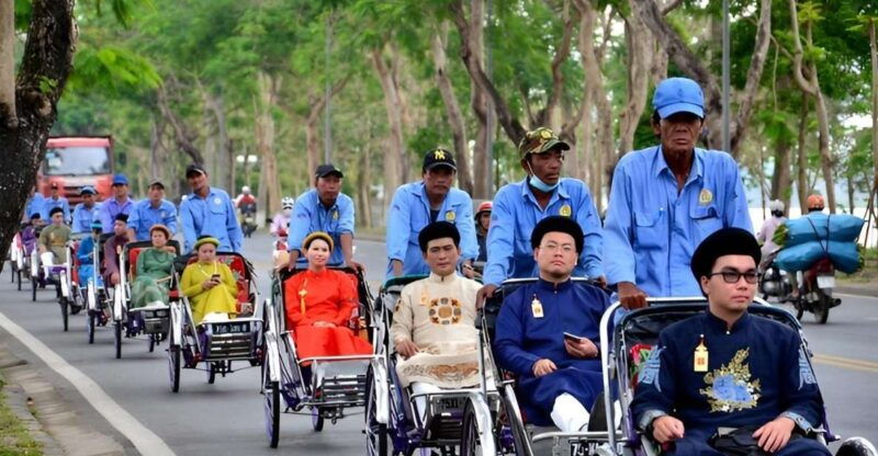 from-hue-hue-evening-foodie-cyclo-tour
