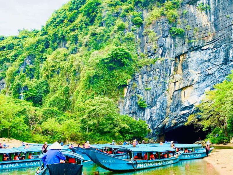 from-hue-private-car-to-phong-nha-via-dmz-sightseeing